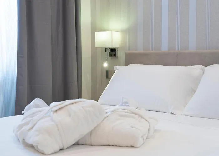 Varese Suites 4*