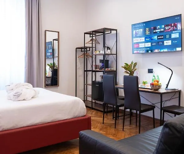 Varese Suites בית הארחה
